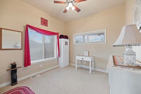 Tiny photo for 3503 Alderwood Drive, Medford, OR 97504 (MLS # 220215550)