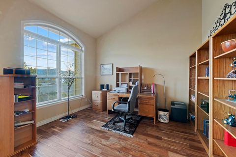 Tiny photo for 3503 Alderwood Drive, Medford, OR 97504 (MLS # 220215550)