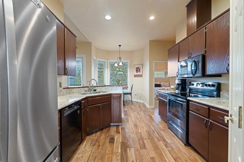 Tiny photo for 3503 Alderwood Drive, Medford, OR 97504 (MLS # 220215550)