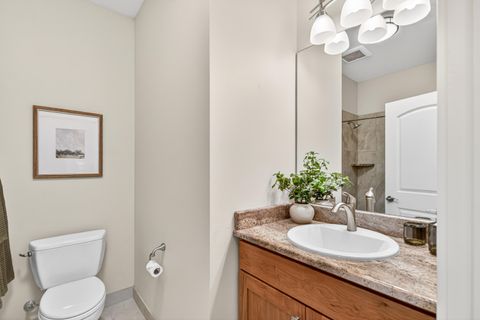 Tiny photo for 417 Tucker Street, Ashland, OR 97520 (MLS # 220220180)