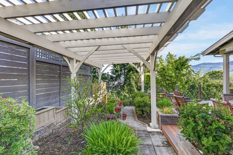 Tiny photo for 417 Tucker Street, Ashland, OR 97520 (MLS # 220220180)