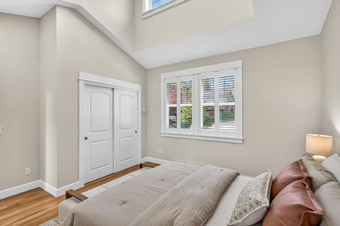 Tiny photo for 417 Tucker Street, Ashland, OR 97520 (MLS # 220220180)