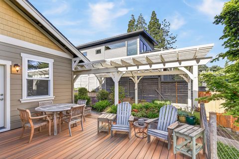 Tiny photo for 417 Tucker Street, Ashland, OR 97520 (MLS # 220220180)