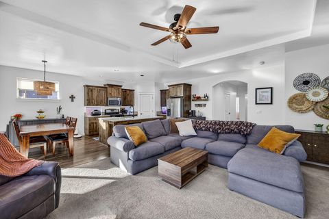 Tiny photo for 972 NE Steins Pillar Drive, Prineville, OR 97754 (MLS # 220210887)
