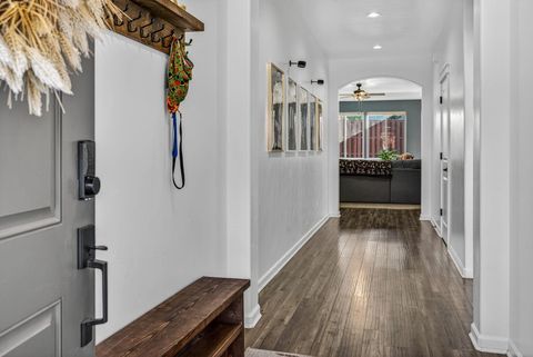 Tiny photo for 972 NE Steins Pillar Drive, Prineville, OR 97754 (MLS # 220210887)