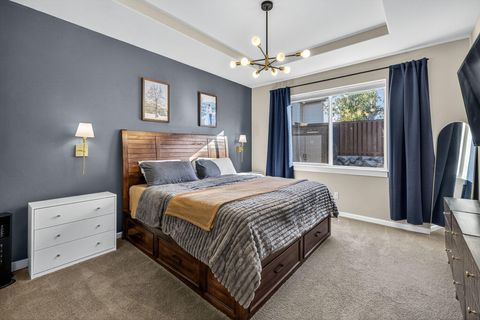 Tiny photo for 972 NE Steins Pillar Drive, Prineville, OR 97754 (MLS # 220210887)