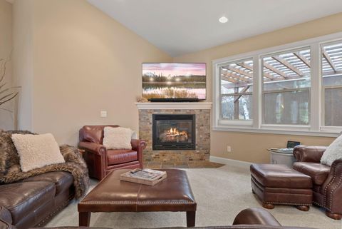 Tiny photo for 2449 SW 43rd Street, Redmond, OR 97756 (MLS # 220212209)