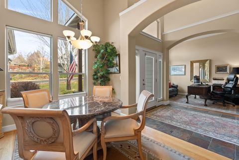 Tiny photo for 2449 SW 43rd Street, Redmond, OR 97756 (MLS # 220212209)