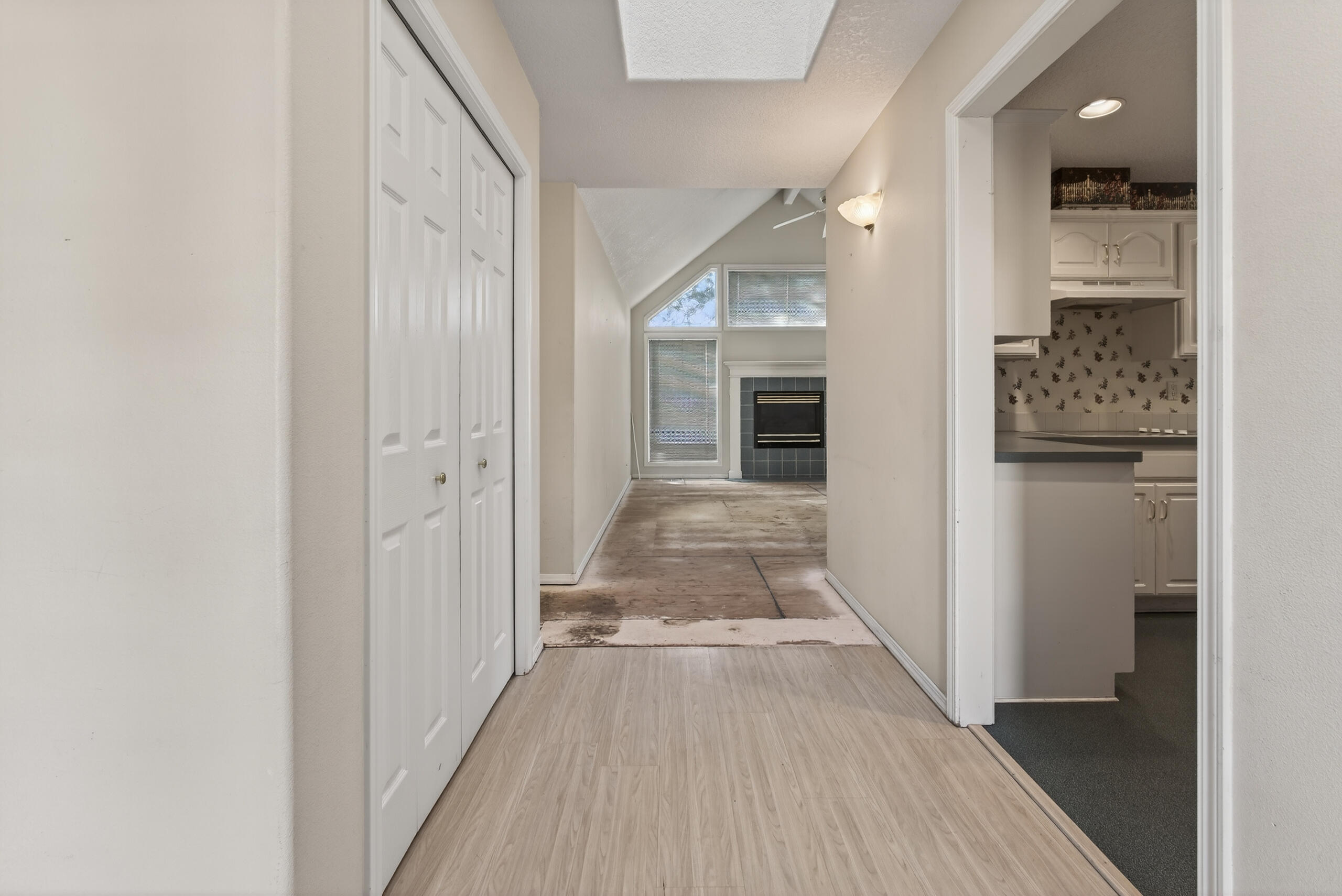 2440 SW Indian Avenue