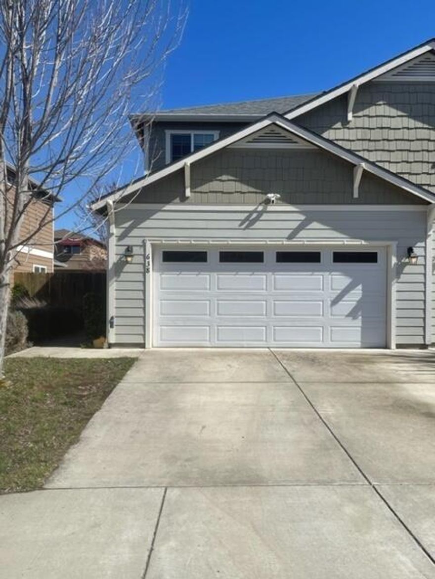 Calling all first-time buyers or investors! Super clean 3-bedroom single family home with open floor plan and much more! 2-Car garage, nice sized fenced yard in a fantastic neighborhood of newer homes. Built in 2011, this wonderfully laid out home is light and bright with storage galore. Granite countertops, laminate flooring and more. You don't want to miss this one. NO ASSOCIATION FEES!