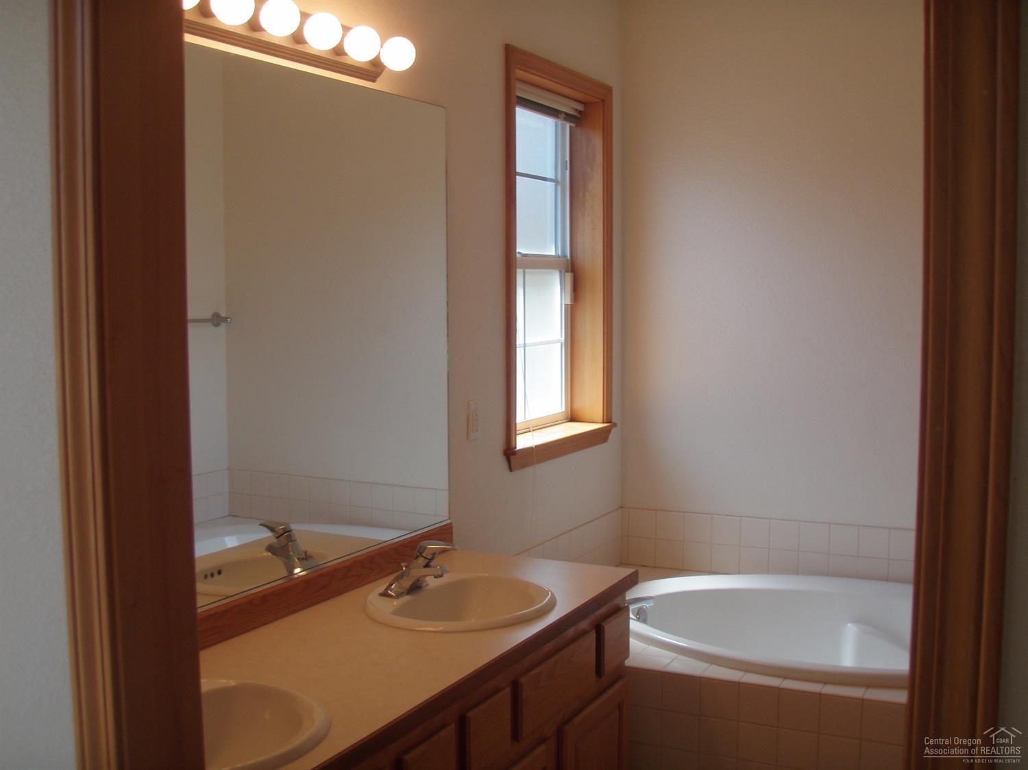 Terrango Glen - Residential