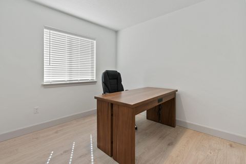 Tiny photo for 4071 SW Obsidian Place #150, Redmond, OR 97756 (MLS # 220217017)