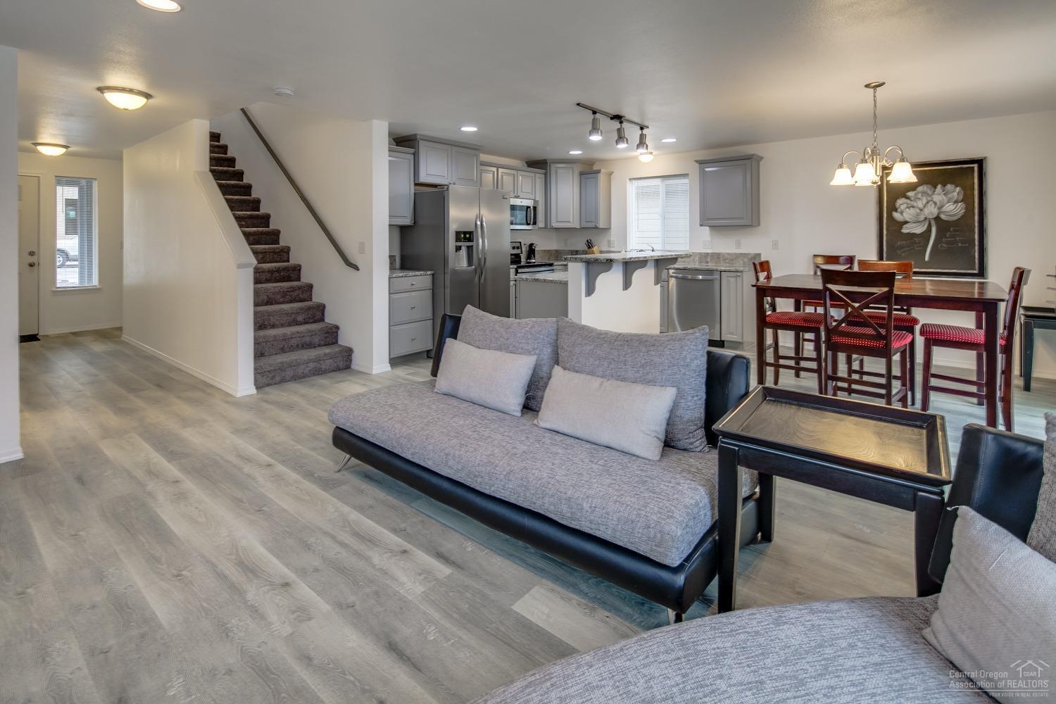 Diamont Pines - Residential