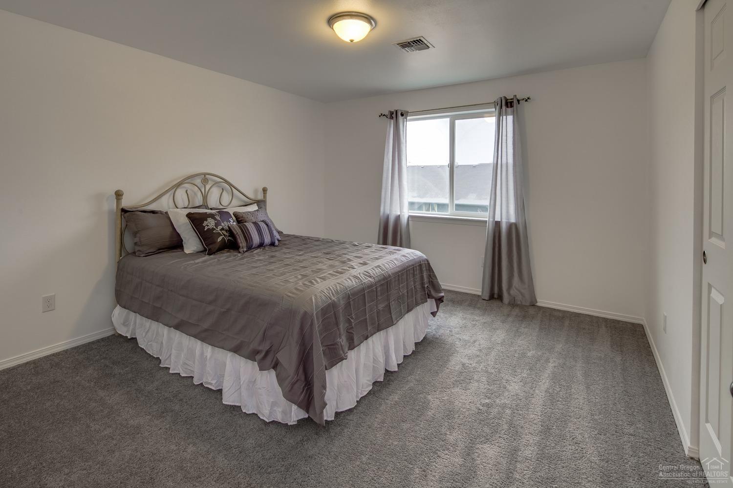 Diamont Pines - Residential