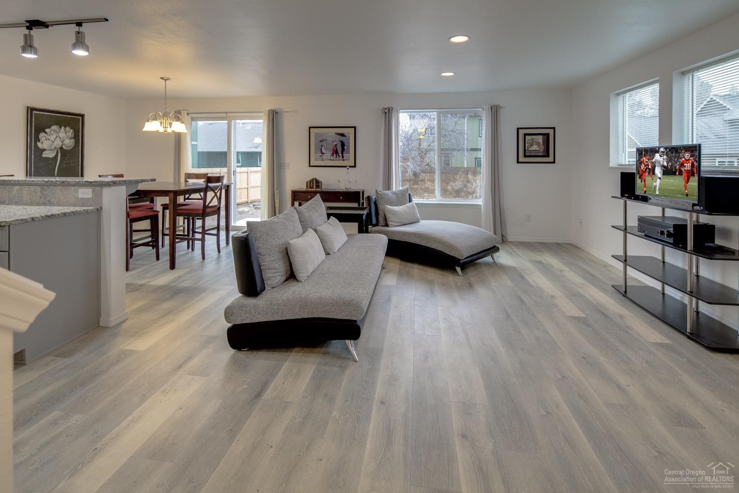 Diamont Pines - Residential