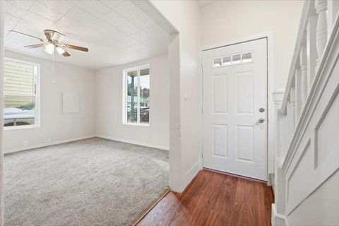 Tiny photo for 606 SW 2nd Street, Pendleton, OR 97801 (MLS # 220213232)