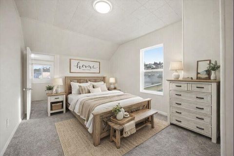 Tiny photo for 606 SW 2nd Street, Pendleton, OR 97801 (MLS # 220213232)