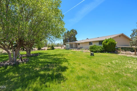 Tiny photo for 6492 SW 51st ST, Redmond, OR 97756 (MLS # 220224152)