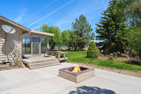 Tiny photo for 6492 SW 51st ST, Redmond, OR 97756 (MLS # 220224152)