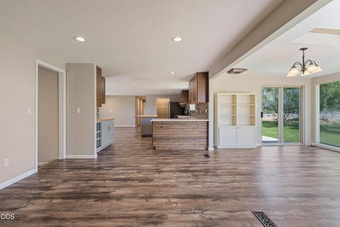 Tiny photo for 6492 SW 51st ST, Redmond, OR 97756 (MLS # 220224152)