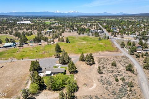 Tiny photo for 6492 SW 51st ST, Redmond, OR 97756 (MLS # 220224152)