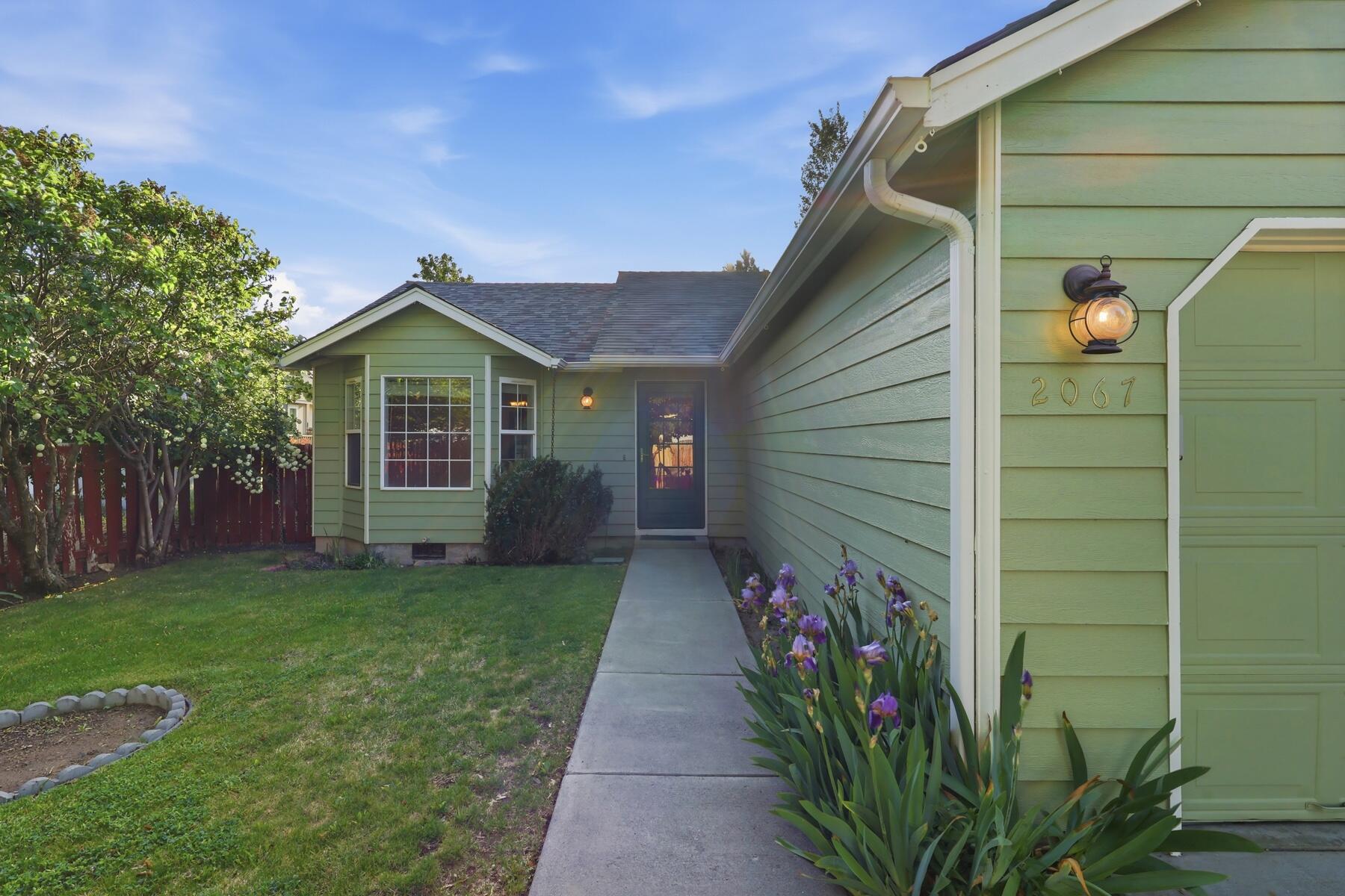 2067 SW 30th Street