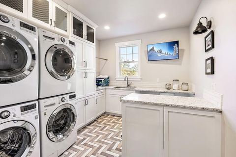 Tiny photo for 80 Placer Hill Drive, Jacksonville, OR 97530 (MLS # 220214293)