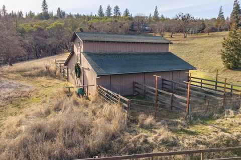 Tiny photo for 80 Placer Hill Drive, Jacksonville, OR 97530 (MLS # 220214293)
