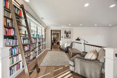 Tiny photo for 80 Placer Hill Drive, Jacksonville, OR 97530 (MLS # 220214293)