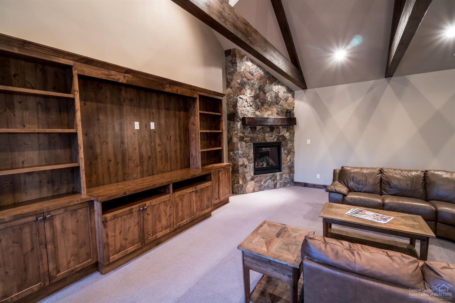 Fairway Crest Village - Residential