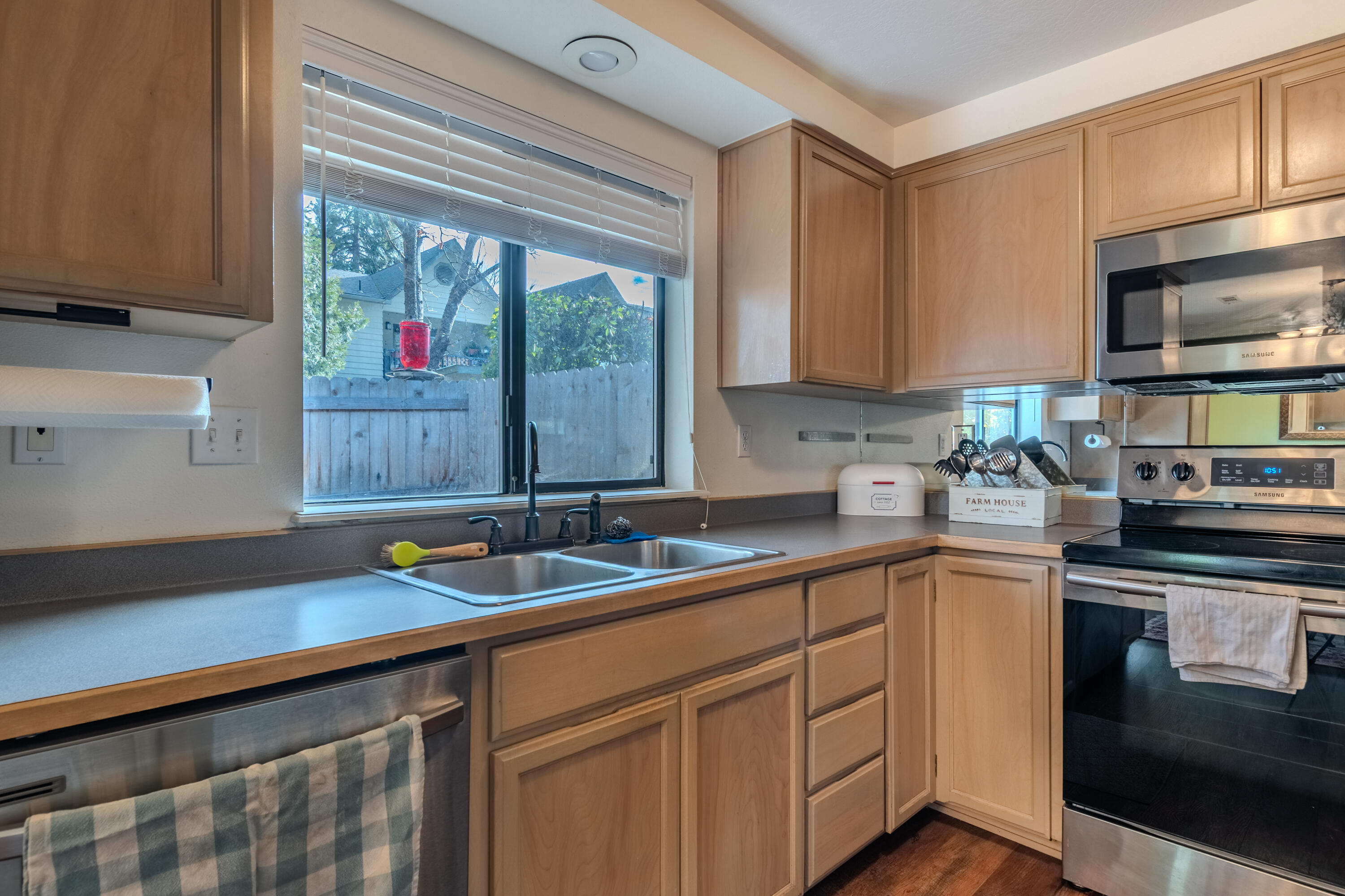 Edgewood Townhomes - Residential