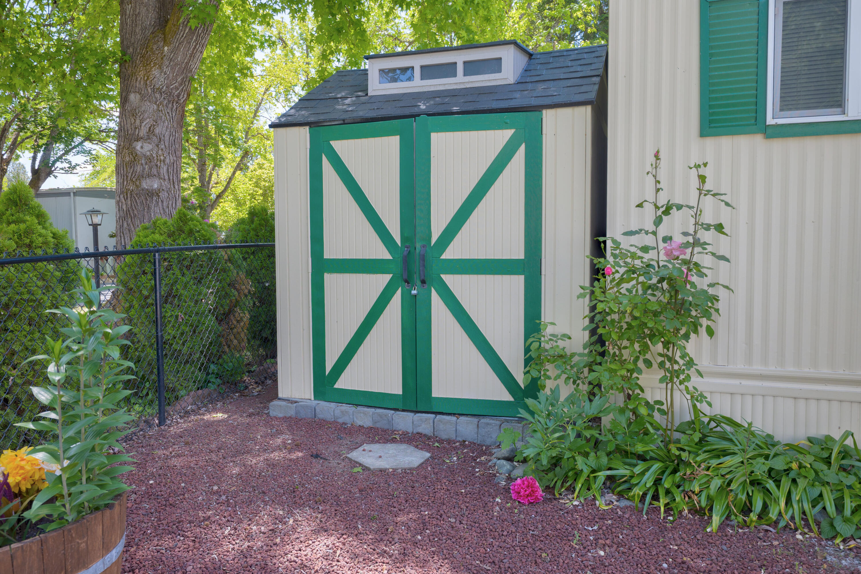 Rogue Lea Estates - Residential