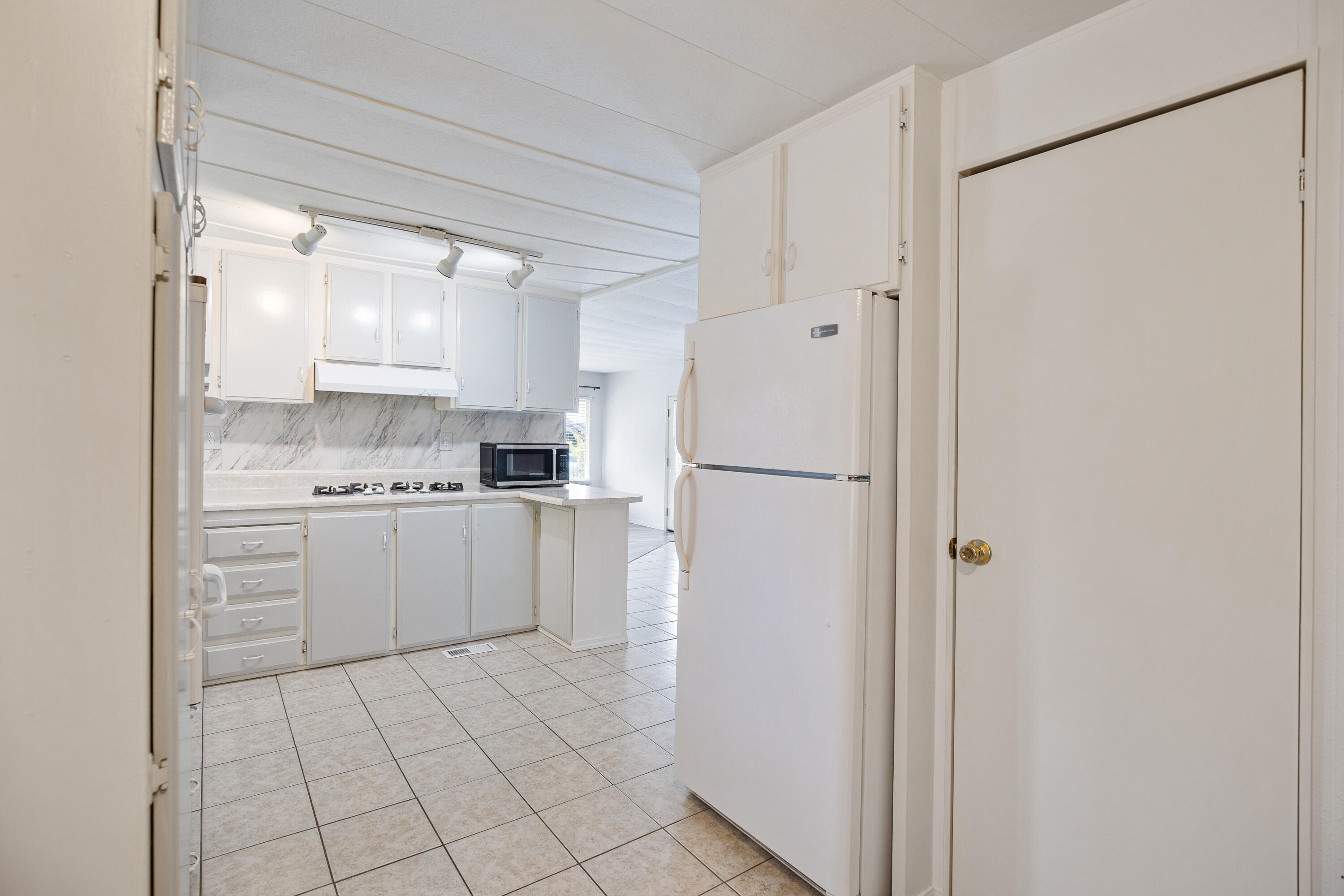 Rogue Lea Estates - Residential