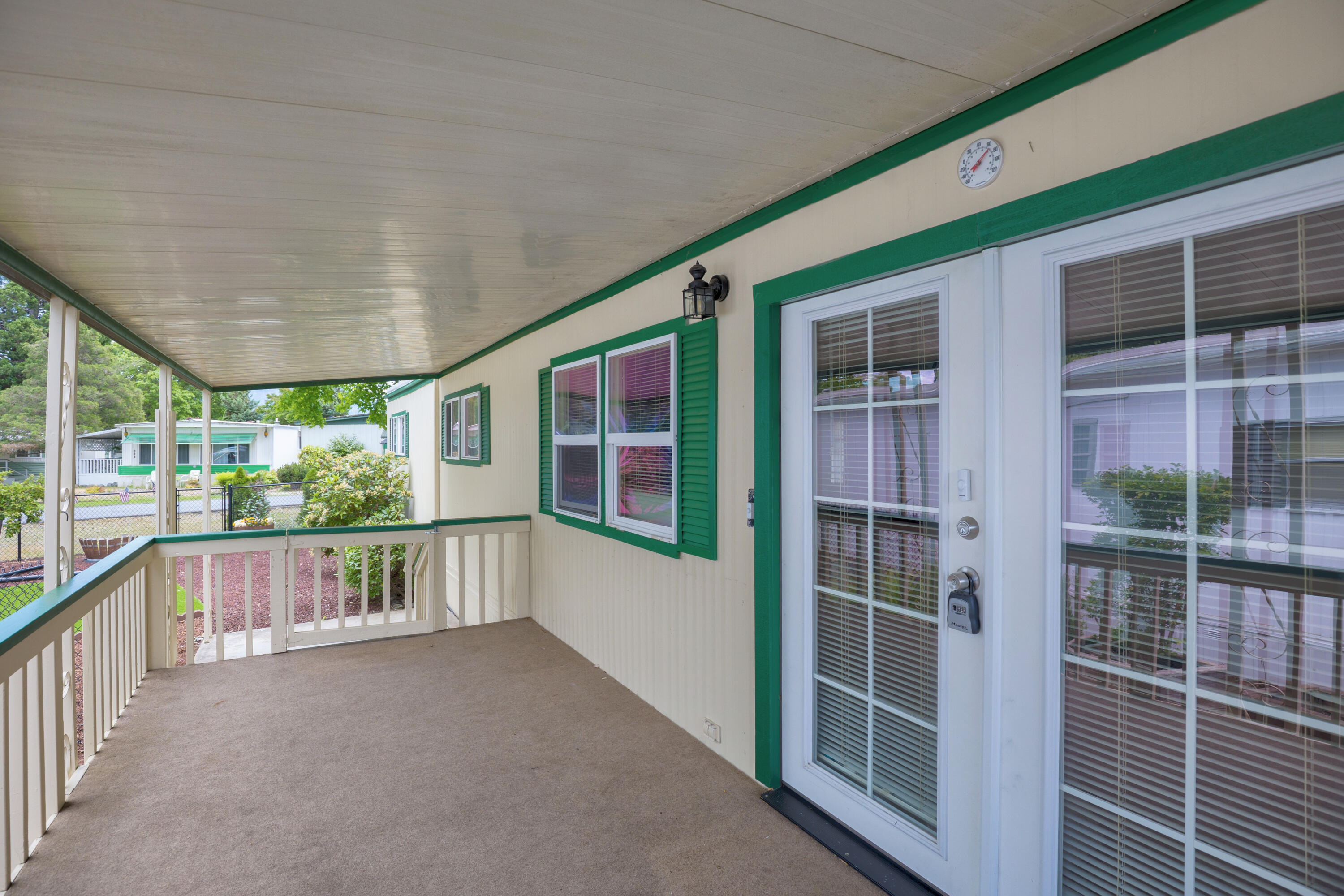 Rogue Lea Estates - Residential