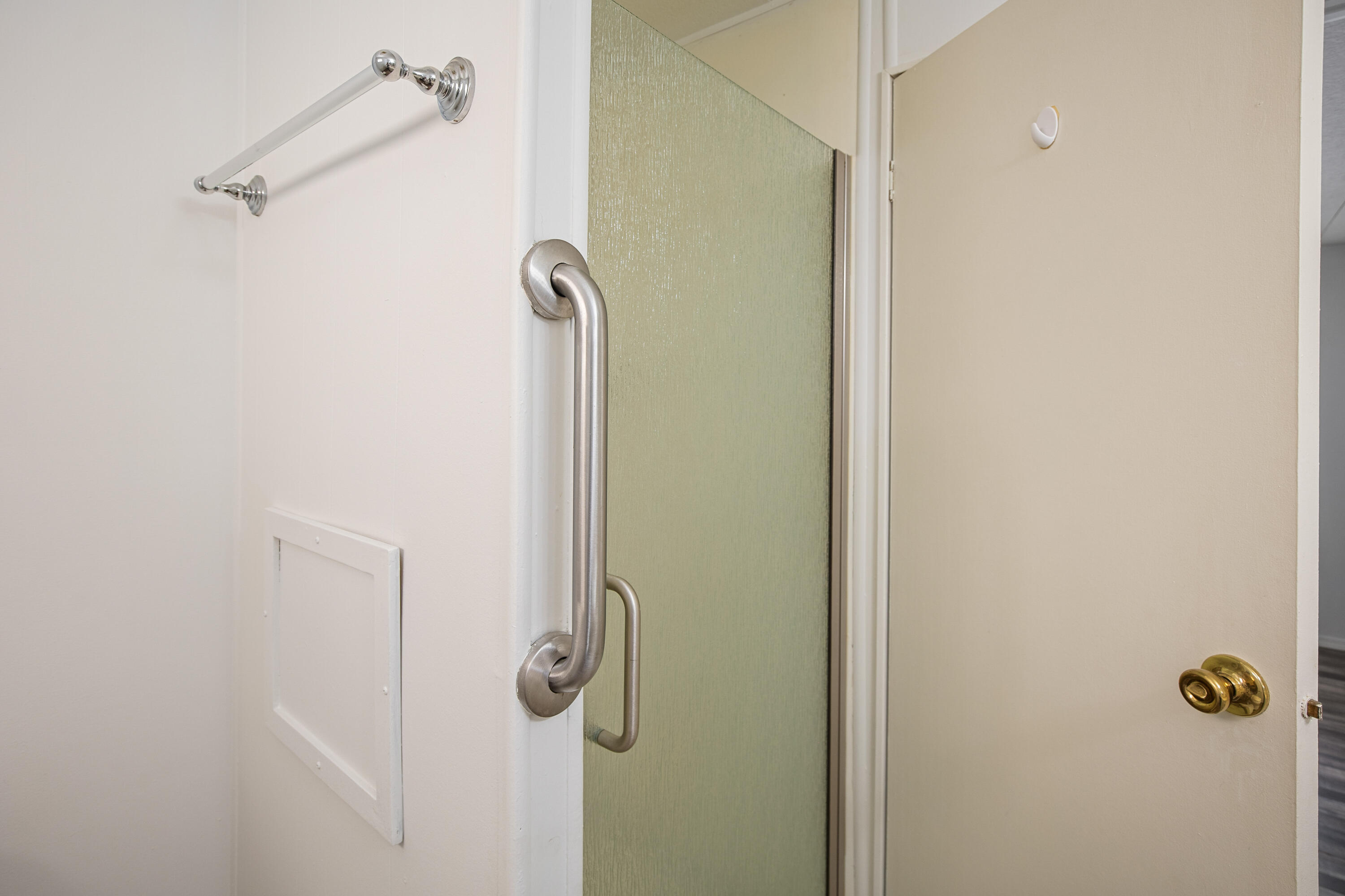 Rogue Lea Estates - Residential