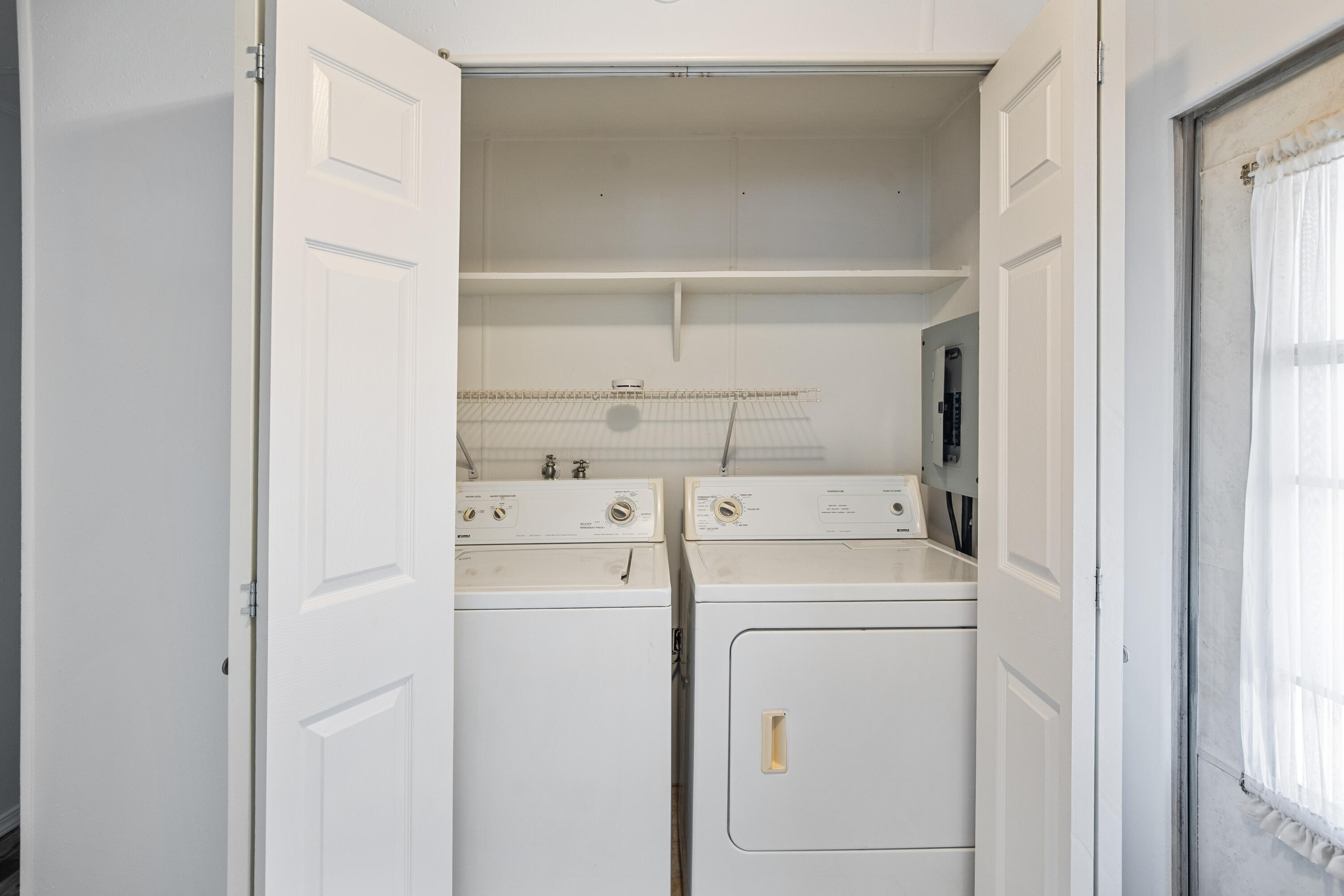 Rogue Lea Estates - Residential