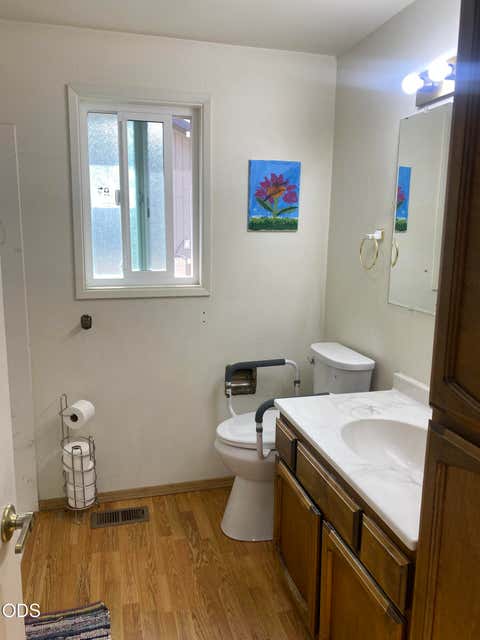 Tiny photo for 434 Pelican Street, Klamath Falls, OR 97601 (MLS # 220222597)