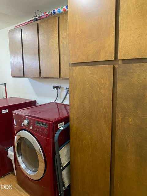 Tiny photo for 434 Pelican Street, Klamath Falls, OR 97601 (MLS # 220222597)