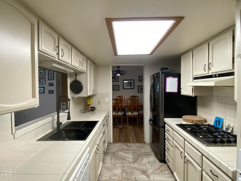 Tiny photo for 434 Pelican Street, Klamath Falls, OR 97601 (MLS # 220222597)