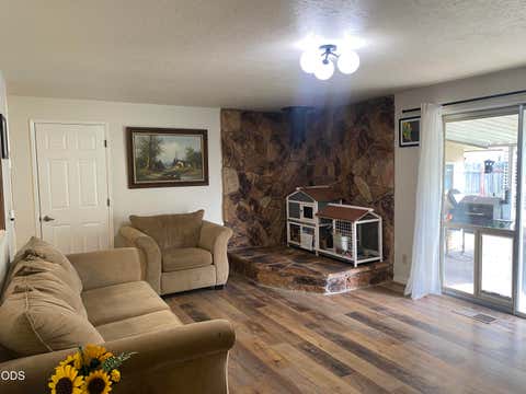 Tiny photo for 434 Pelican Street, Klamath Falls, OR 97601 (MLS # 220222597)