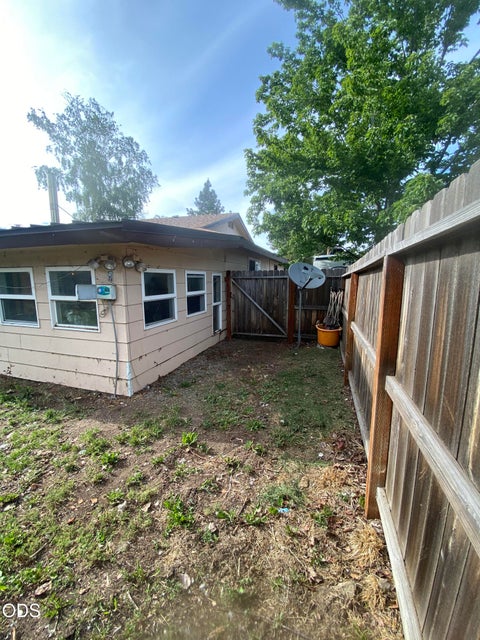 Tiny photo for 434 Pelican Street, Klamath Falls, OR 97601 (MLS # 220222597)