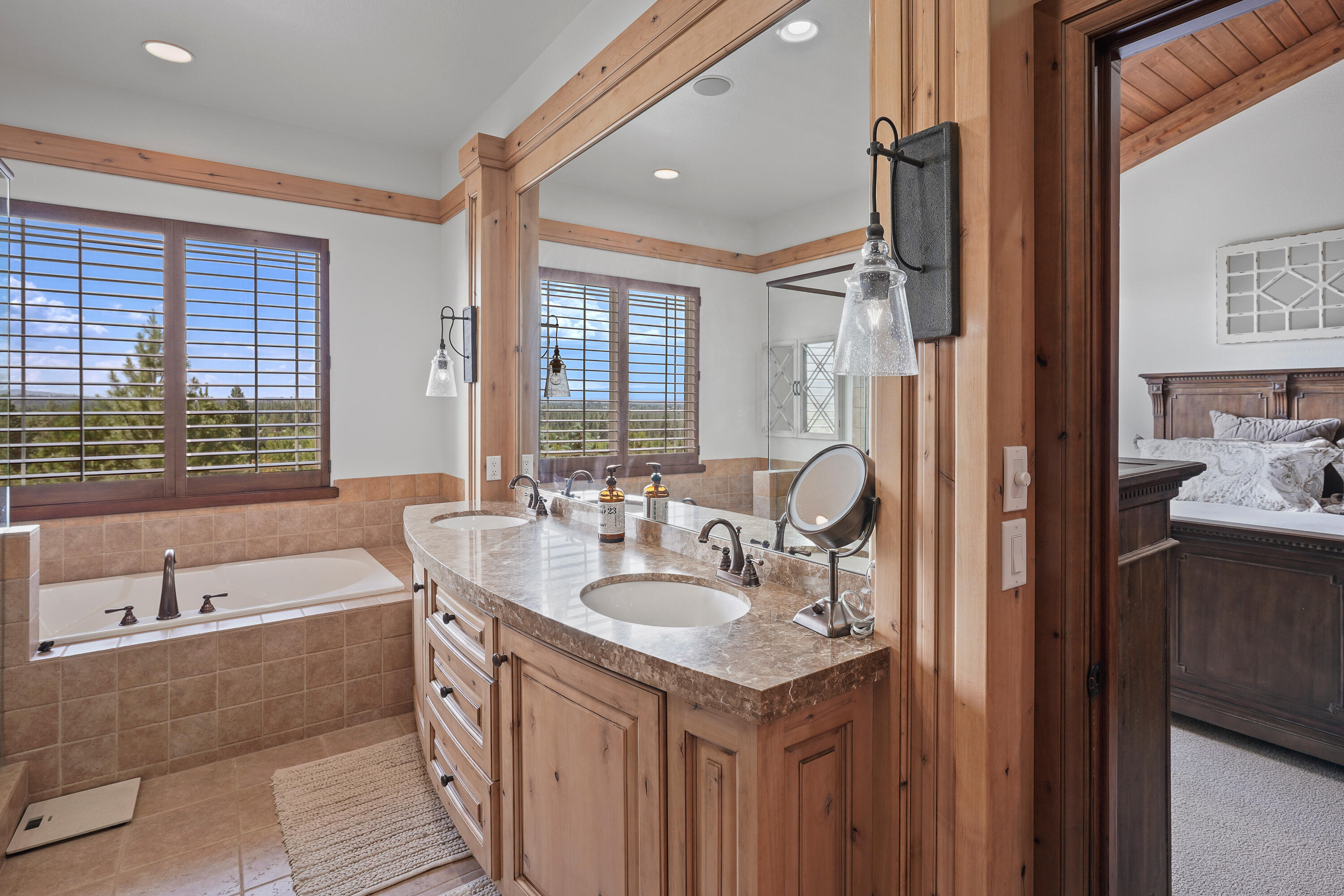 Skyliner Summit - Residential