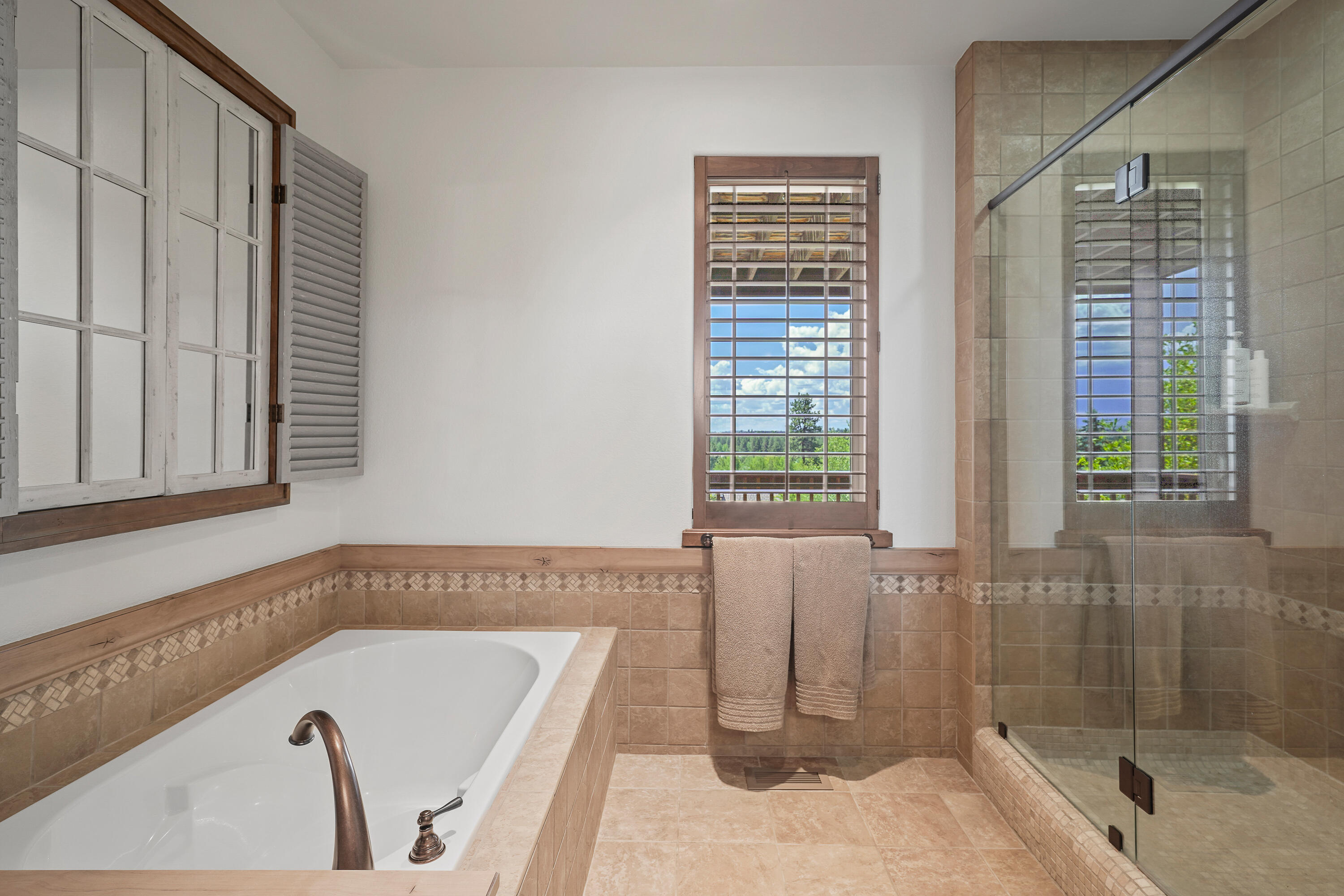 Skyliner Summit - Residential