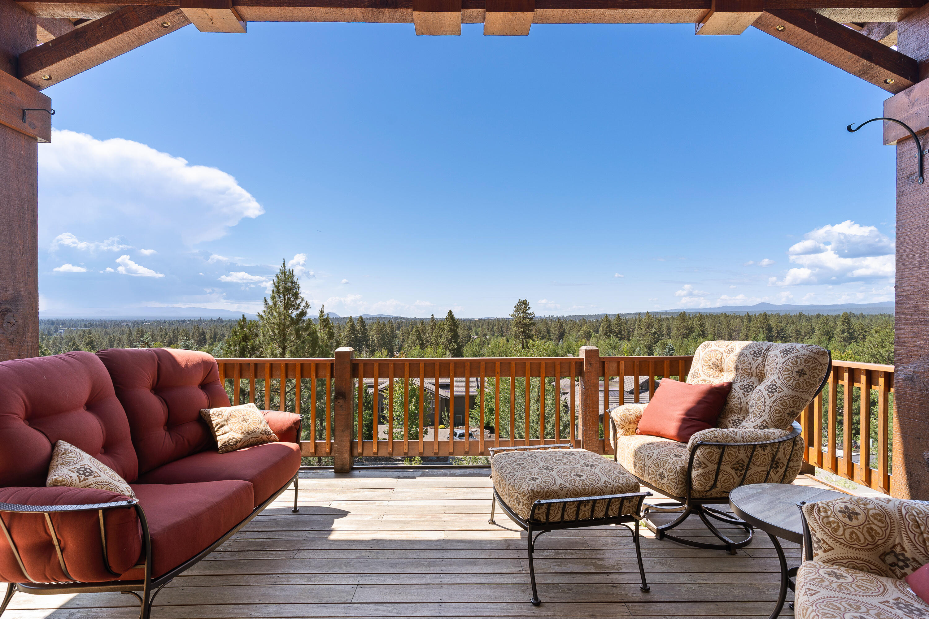 Skyliner Summit - Residential