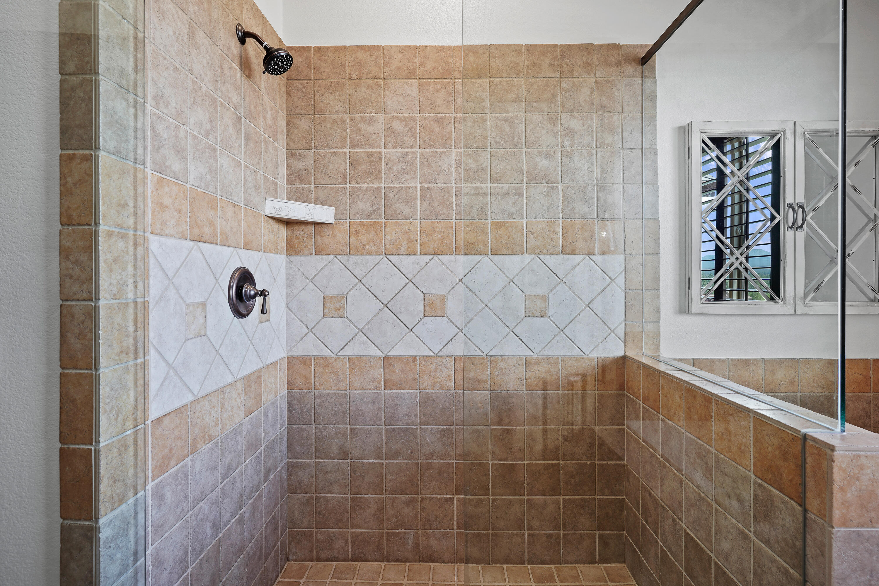 Skyliner Summit - Residential