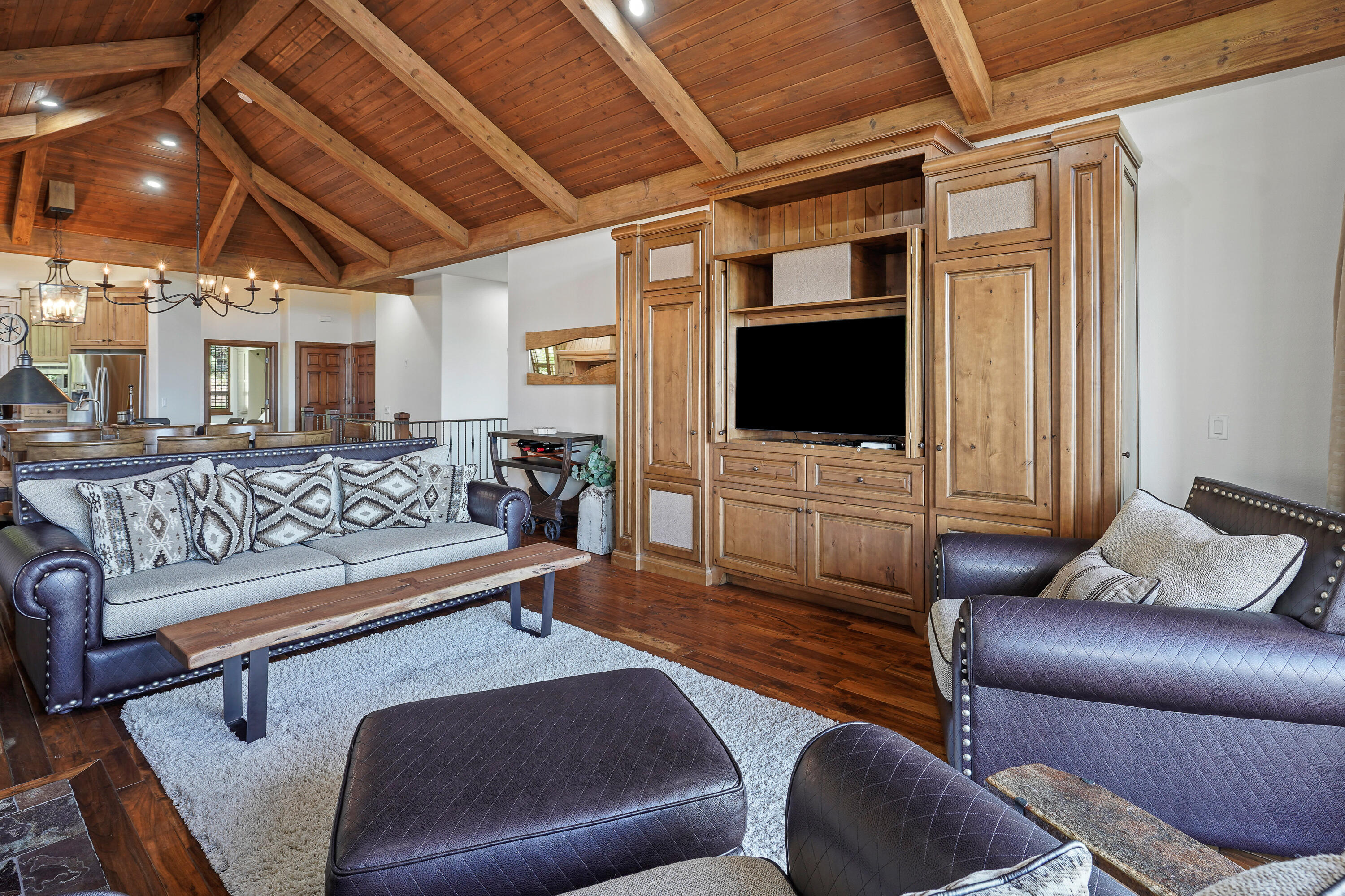 Skyliner Summit - Residential