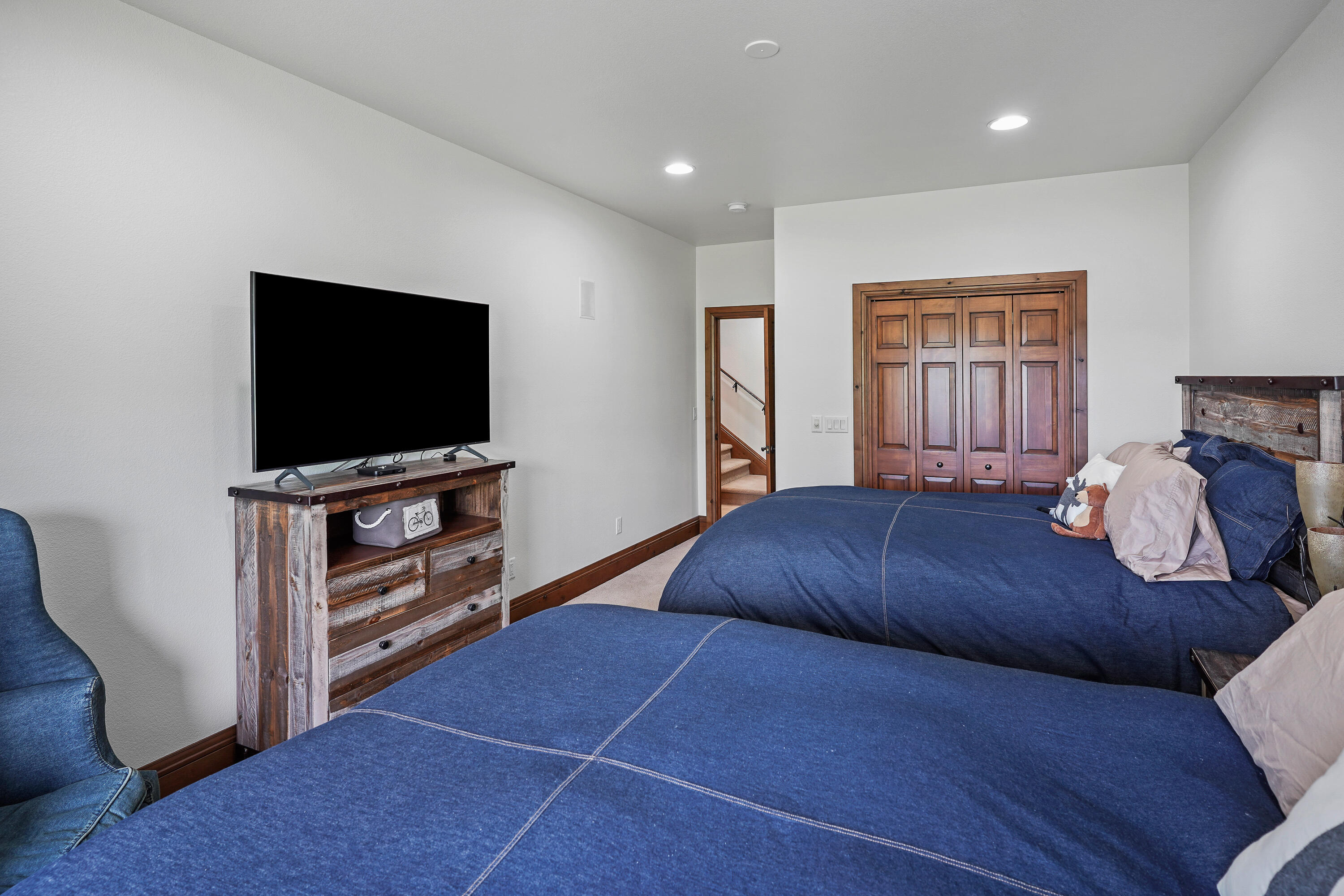 Skyliner Summit - Residential