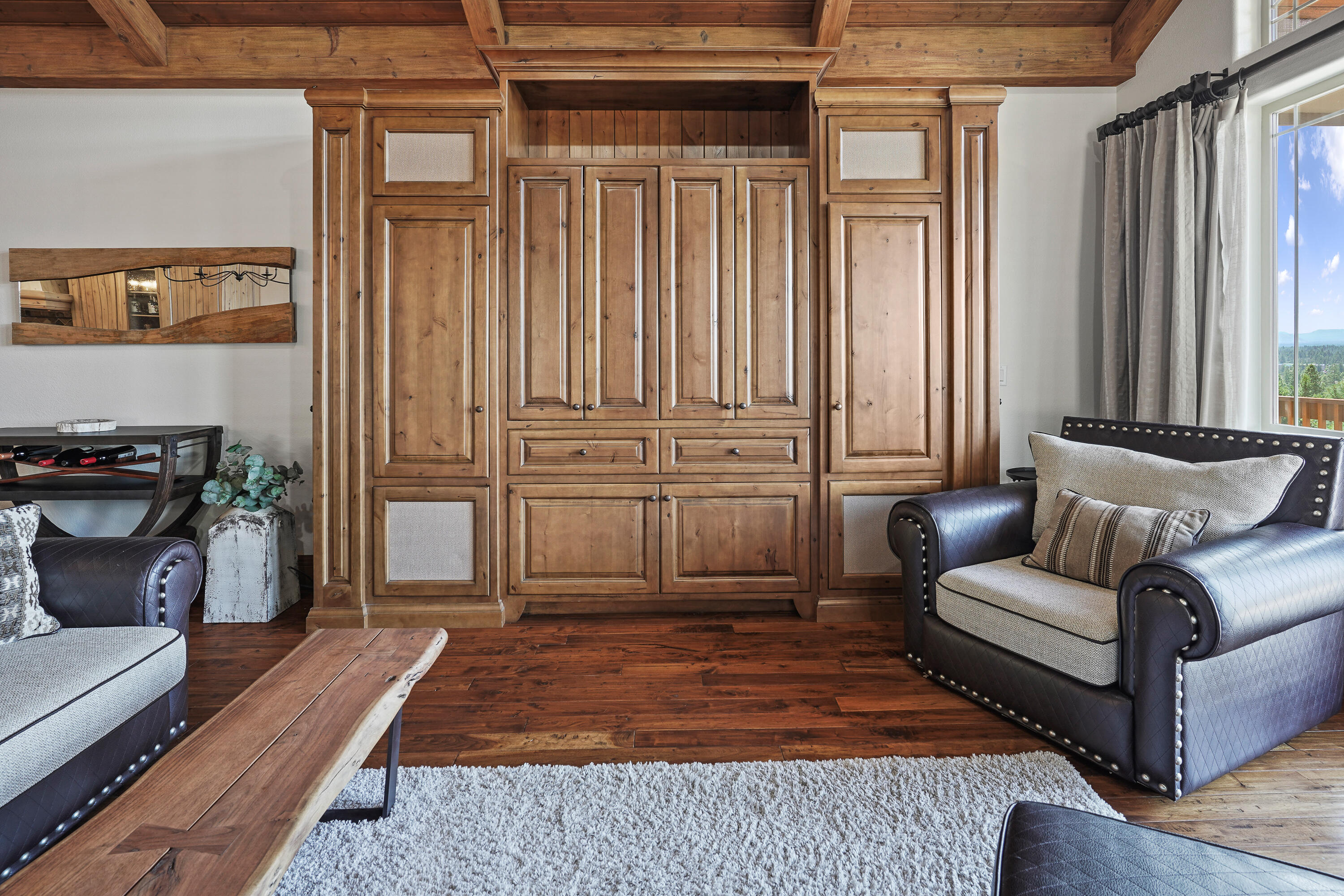 Skyliner Summit - Residential