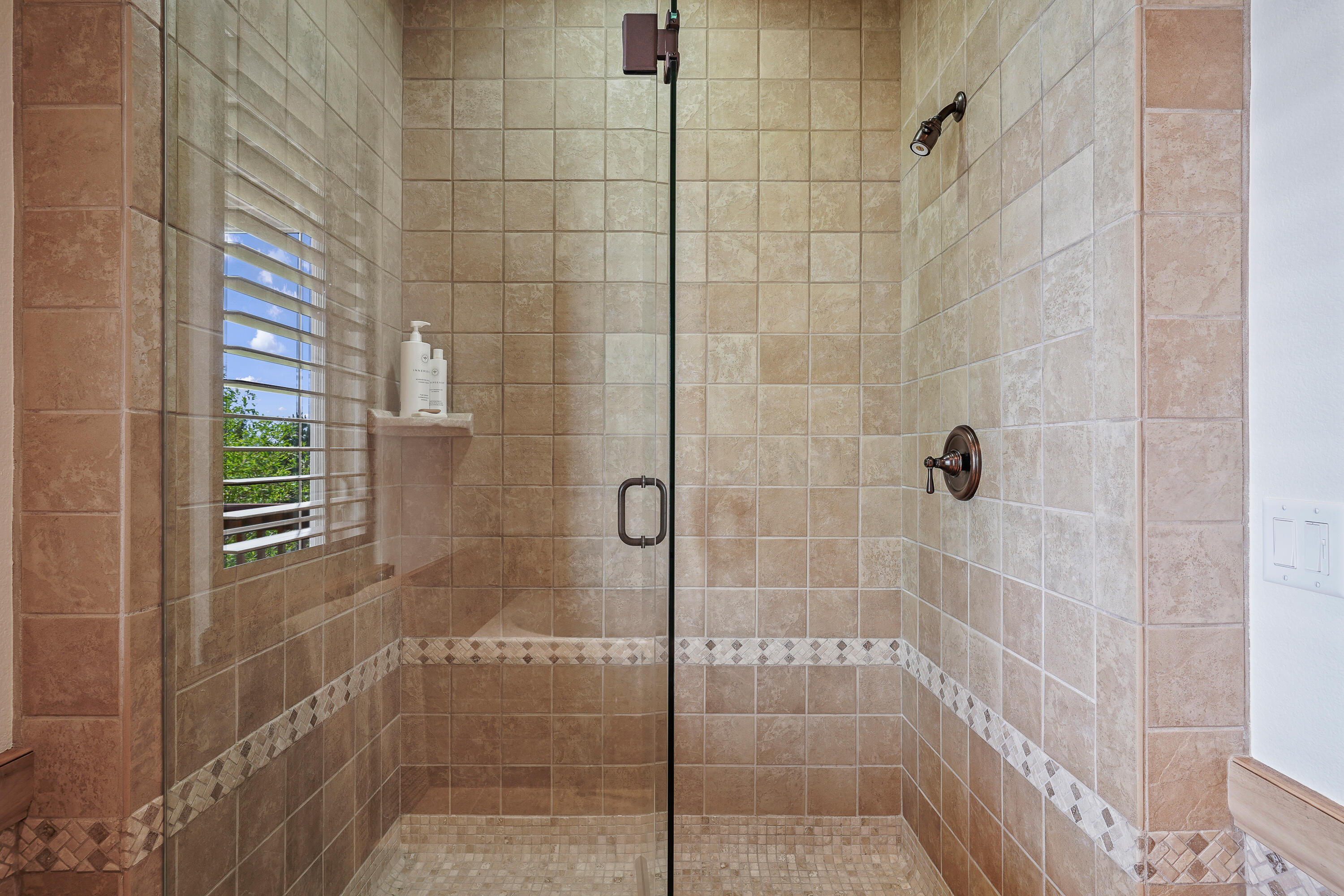 Skyliner Summit - Residential