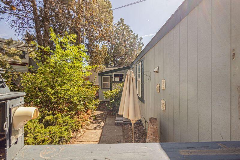 64100 N Hwy 97 32